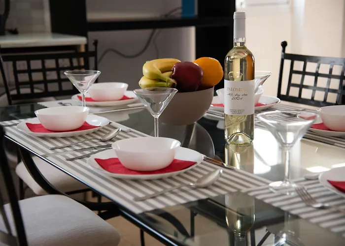 Pavilion Cozy 2br By Elysio